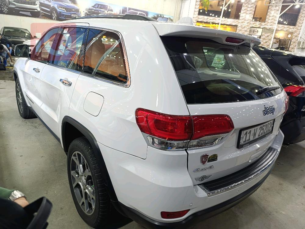 جيب جراند شيروكي